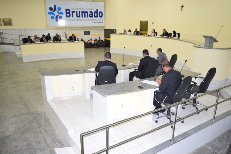 Vereadora propõe fim do recesso parlamentar de junho em Brumado