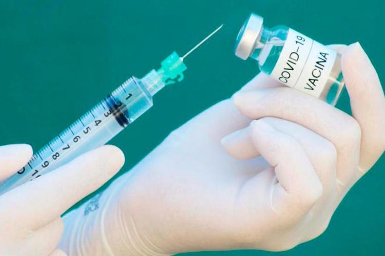 Resultados de testes de vacina da Covid-19 feitos na Bahia devem ficar prontos em novembro