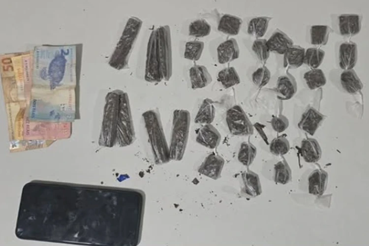 Dois suspeitos são detidos com drogas em Lagoa D’Anta, em Bom Jesus da Lapa