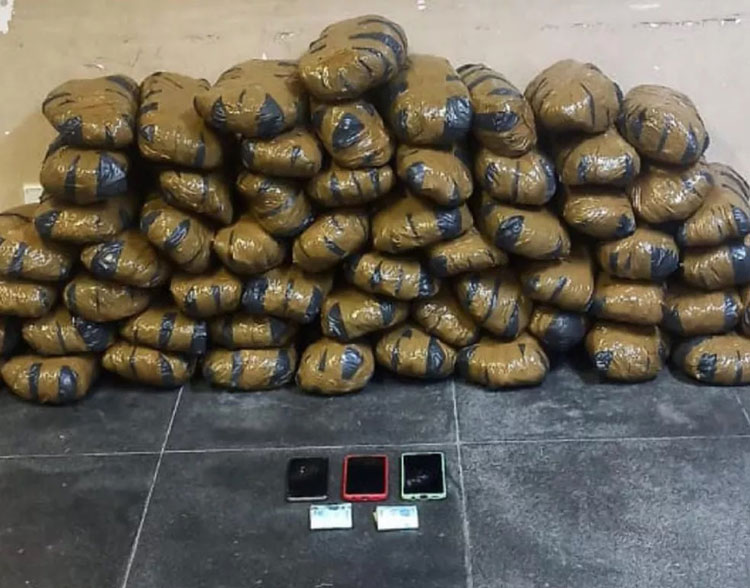 Quatro pessoas são presas com 58 quilos de maconha em Feira de Santana