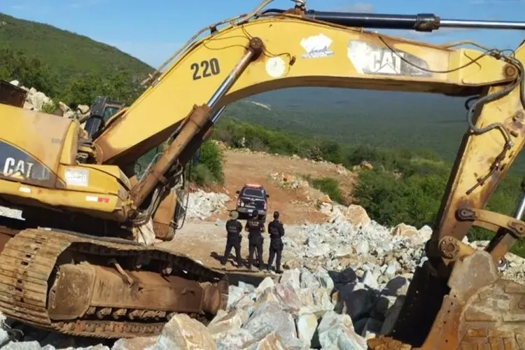 PF mira quadrilha responsável por extração de mineral em garimpo ilegal na Bahia