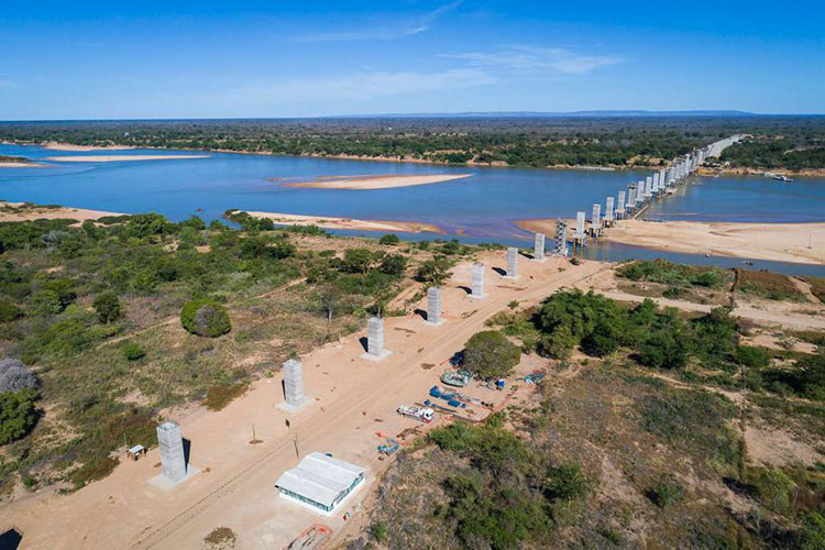 Ivana Bastos diz que obras da ponte da Fiol sobre o Rio São Francisco são a imagem da esperança