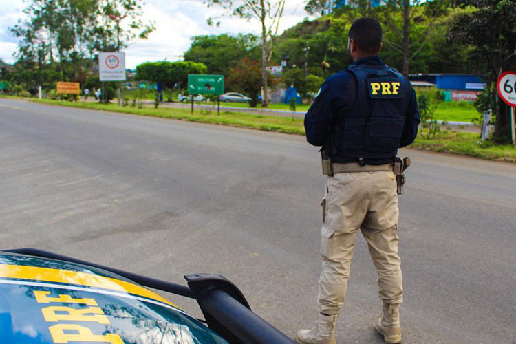 PRF recupera motocicleta clonada em Vitória da Conquista