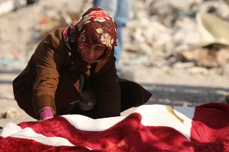 Mortes passam de 40 mil após terremoto na Turquia e na Síria