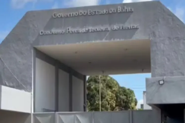 Detentos cavam buraco em parede e fogem do Conjunto Penal de Teixeira de Freitas