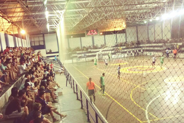 Novo Brumado bate o Industrial na primeira partida da final do Brumadense de Futsal