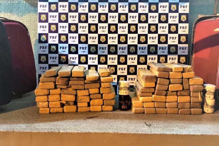 Vitória da Conquista: PRF apreende 120 kg de maconha na BR-116