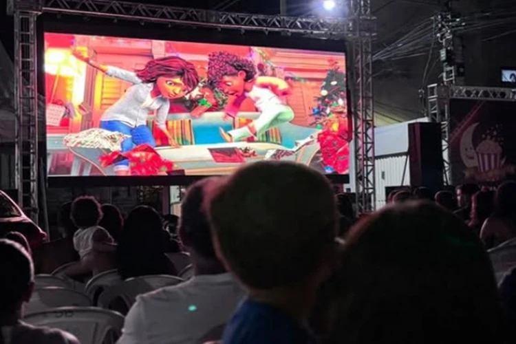 'Férias Animadas' tem sua culminância com grande sessão de cinema em Brumado