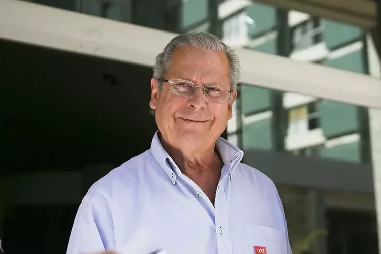 STJ reduz pena de Dirceu em condenação na Lava Jato