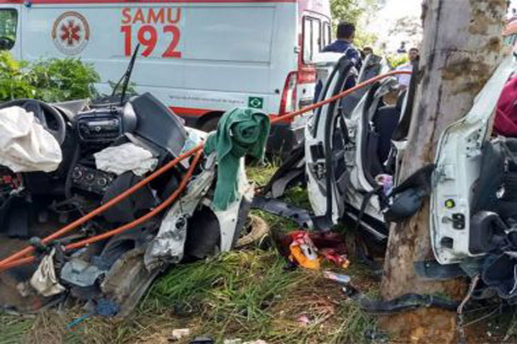 12 pessoas de Matina morrem em acidente de caminhonete, carreta e ônibus no norte de Minas Gerais 