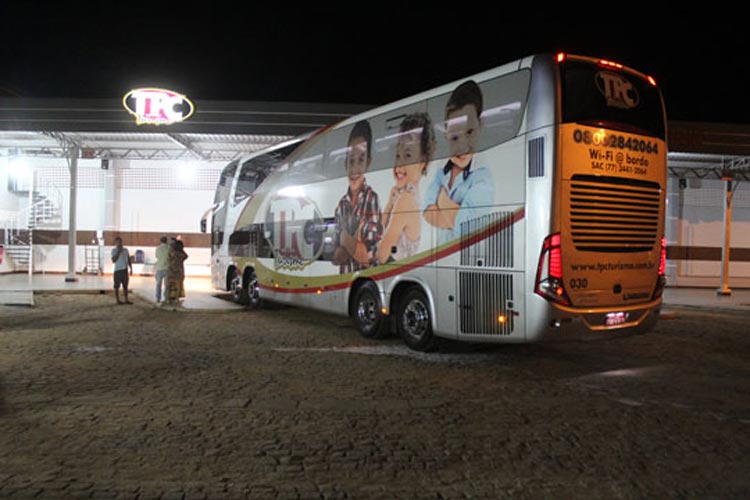 Passageira reclama de atrasos constantes da TPC Turismo em Brumado