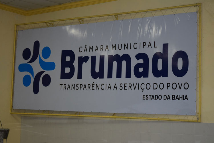 Brumado: Legislativo promulga lei sobre a fixação de placa de advertência de exploração sexual de crianças