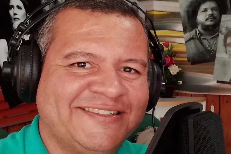 Radialista Mário Filho é o novo contratado da Guanambi FM