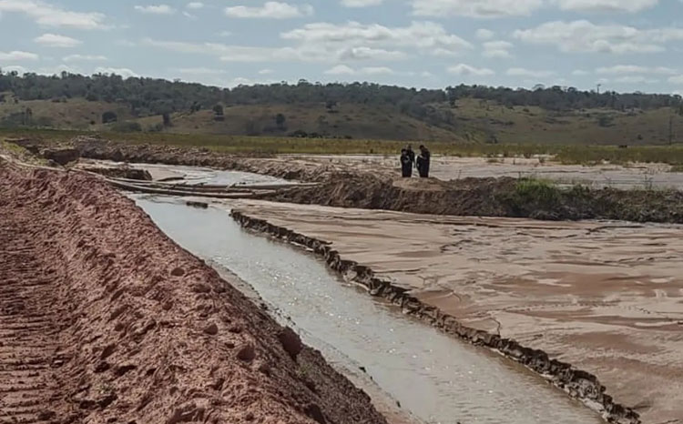 PF fiscaliza barragens de despejo de rejeitos de mineração no sudoeste da Bahia