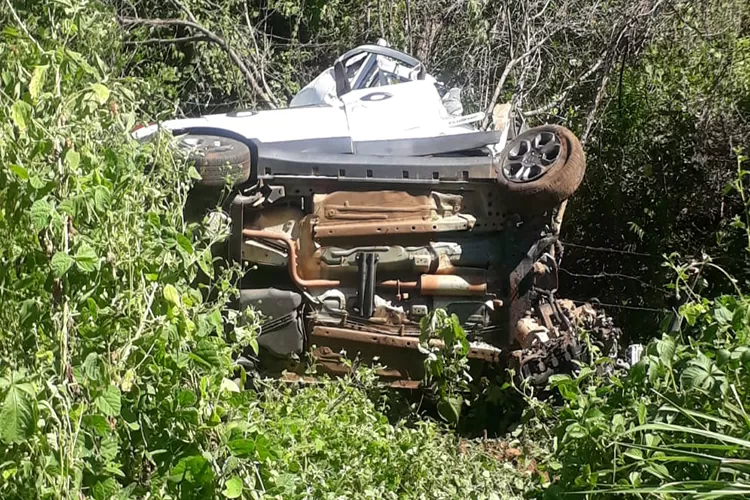 Guanambi: Motorista morre após perder controle de direção e cair em ribanceira na BR-030