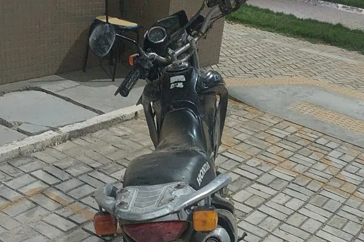 17º BPM recupera motocicleta furtada na zona rural de Malhada