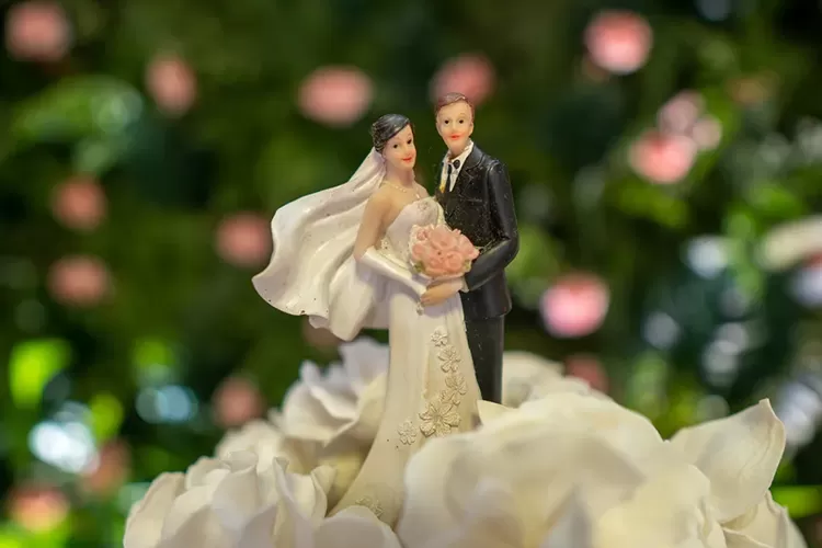 Número de mulheres que adotam o sobrenome do marido após casamento cai 86% na Bahia