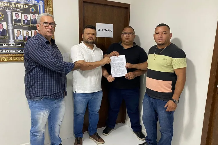 Vereadores querem informações de licença edilícia em imóvel do prefeito de Brumado