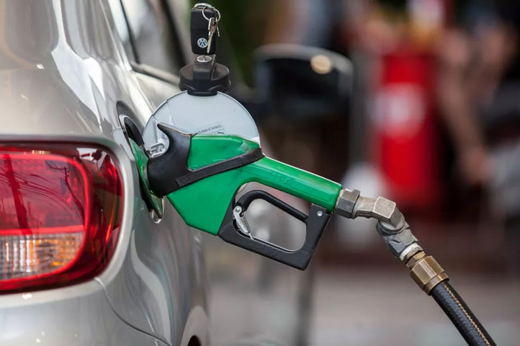 Preços dos combustíveis são reajustados pela sexta vez na Bahia