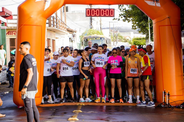 Corrida de rua reúne atletas da Bahia e de várias partes do país em Caetité