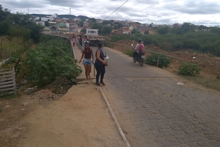 Brumado: Moradores reivindicam retomada das obras na ponte do Bairro São Jorge