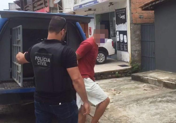 Professor de escolinha de futebol é acusado de estuprar alunos em Porto Seguro