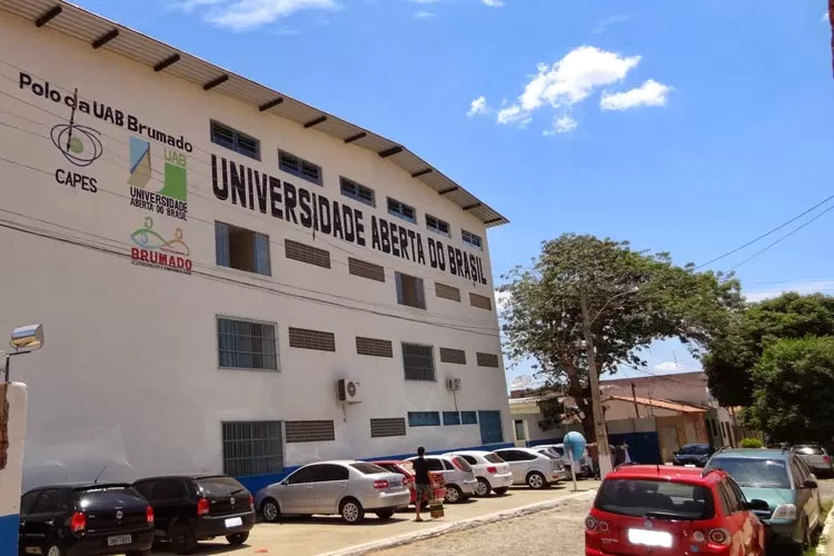 Univasf abre 25 vagas para pós-graduação no polo da UAB em Brumado