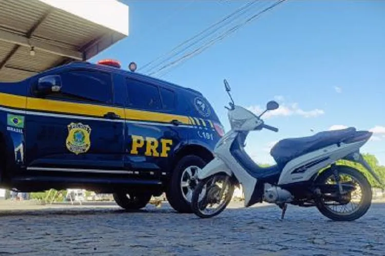 BR-116: PRF recupera em Poções mais uma motocicleta roubada