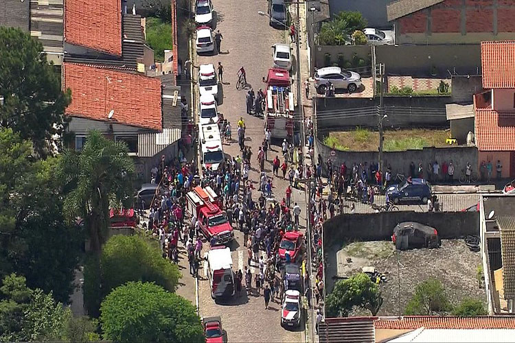 Jovens abrem fogo e matam 10 pessoas em escola de Suzano, no interior de São Paulo