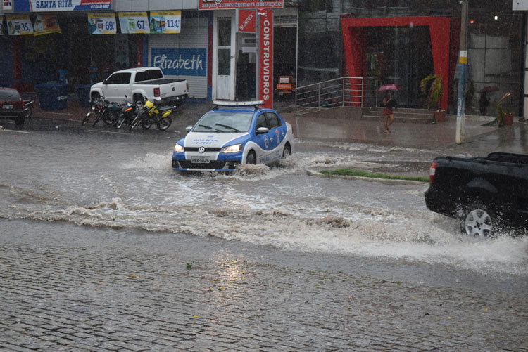 Previsão chuva com relâmpagos e trovoadas no inicio de fevereiro em Brumado