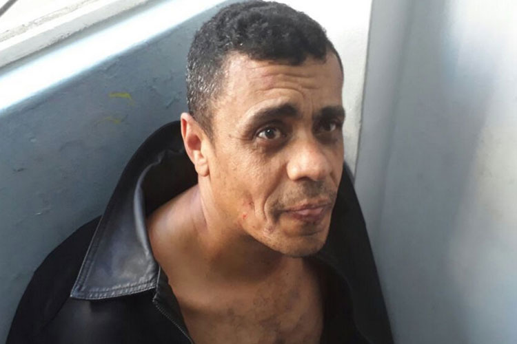 Suspeito é preso e confessa ter esfaqueado o candidato Jair Bolsonaro