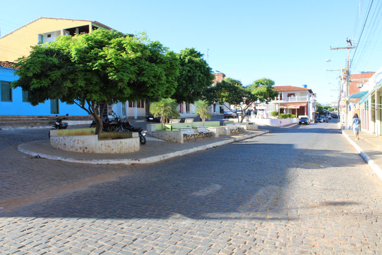 Foragido é preso pela polícia militar na zona rural de Ibiassucê