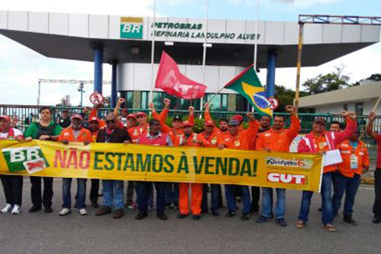Petroleiros terão greve de 72 h na próxima semana