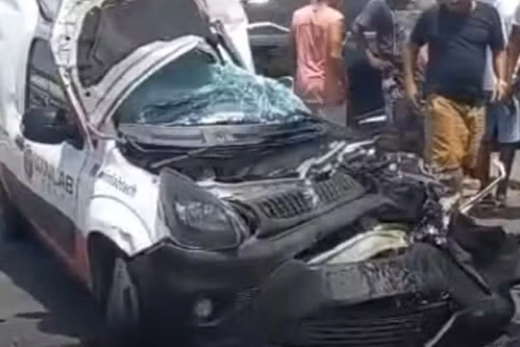 Acidente entre carreta e carro deixa uma pessoa morta na BR-116 em Santa Bárbara