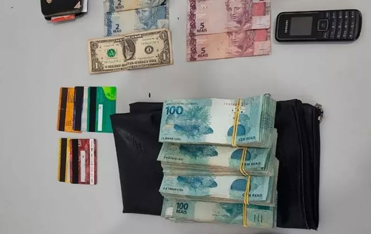 Homem é preso por furtar R$ 40 mil de agência bancária no oeste da Bahia