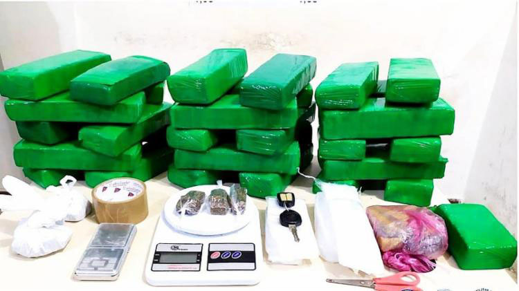 Homem é preso transportando 29 tabletes de maconha em Vitória da Conquista