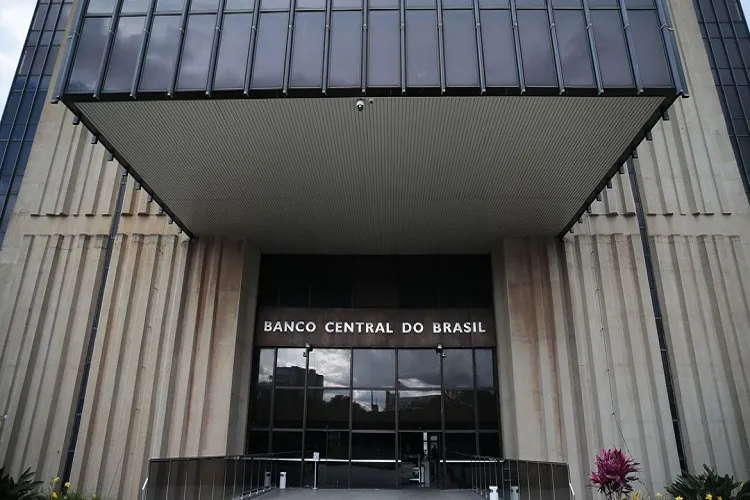 Banco Central aumenta projeção de crescimento do PIB de 2% para 2,9%