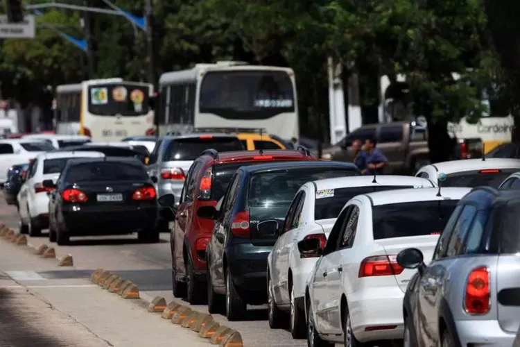 IPVA fica em média 2,61% mais barato em 2024 na Bahia