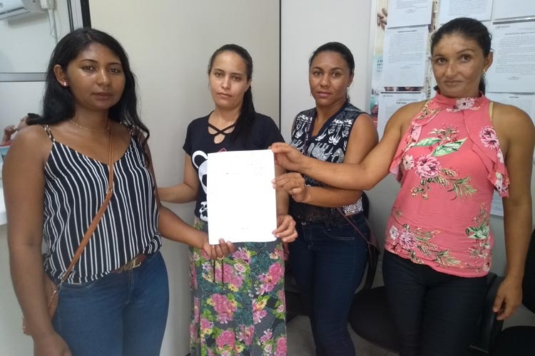 Mães acionam MP por falta de professores e atraso no início das aulas em escola de Aracatu