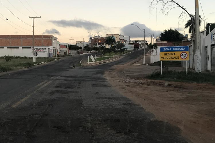 Tanhaçu: Chuva causa rompimentos de tubulações e interrompe abastecimento