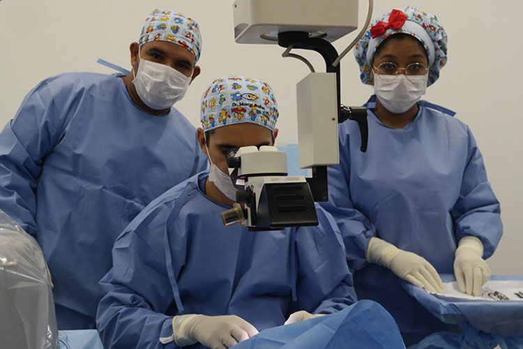Mais de 300 cirurgias foram realizadas no primeiro dia do mutirão de catarata em Brumado