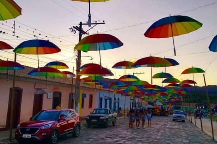 Aluguel de casas para curtir carnaval de Rio de Contas pode chegar a R$ 5 mil