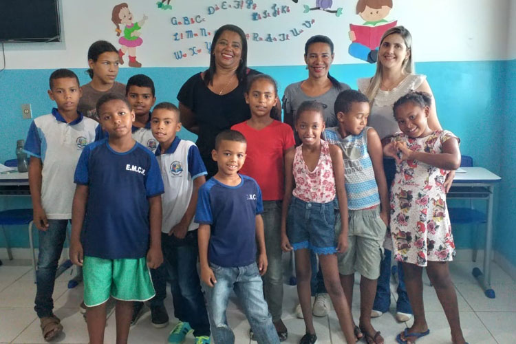 Tanhaçu: Projeto Parceiros da Alfabetização é desenvolvido pela educadora Daniela Dias