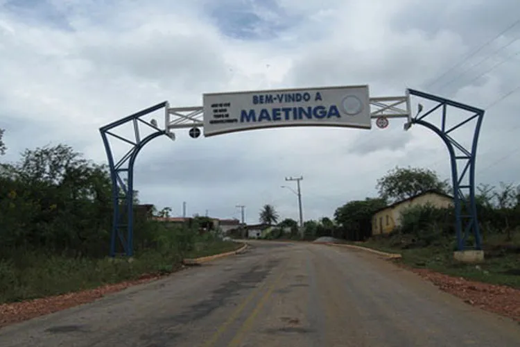 Idoso de 64 anos é detido após agredir homem de 54 a pedradas em Maetinga