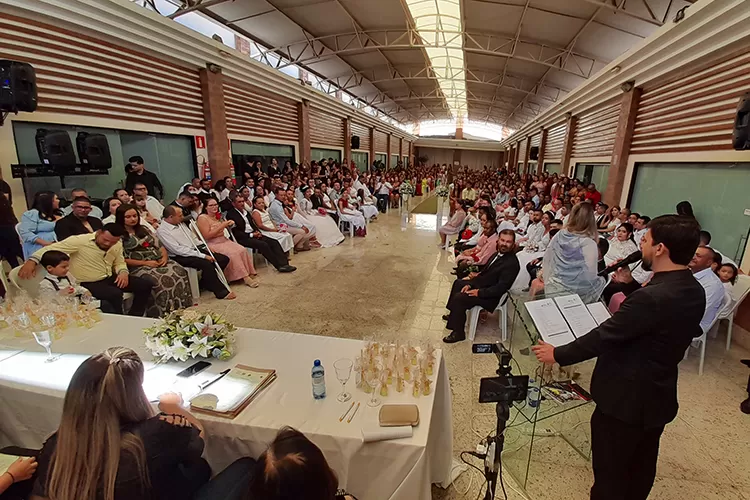 Projeto Casar Legal da Uneb oficializou 51 casais mediante casamento coletivo em Brumado