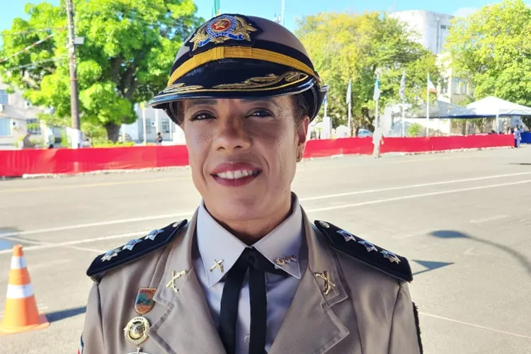 Brumado: Major Leila é condecorada com medalha Amiga da Escola da Polícia Militar