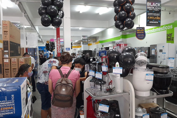 Brumado: Comércio tem maior movimentação em dia de Black Friday