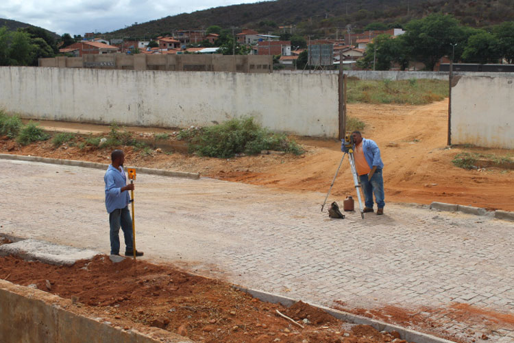 Conder realiza topografia visando início das obras da policlínica regional de Brumado