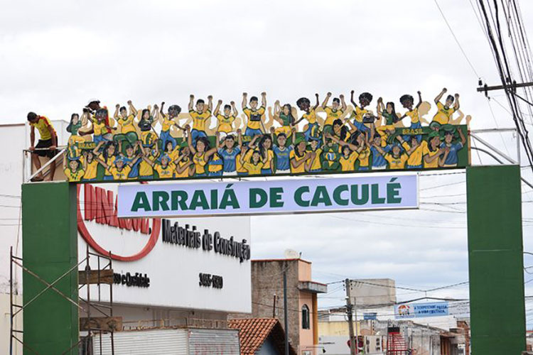 Preparativos do Arraiá de Caculé começam e decoração deve ficar pronta nos próximos dias