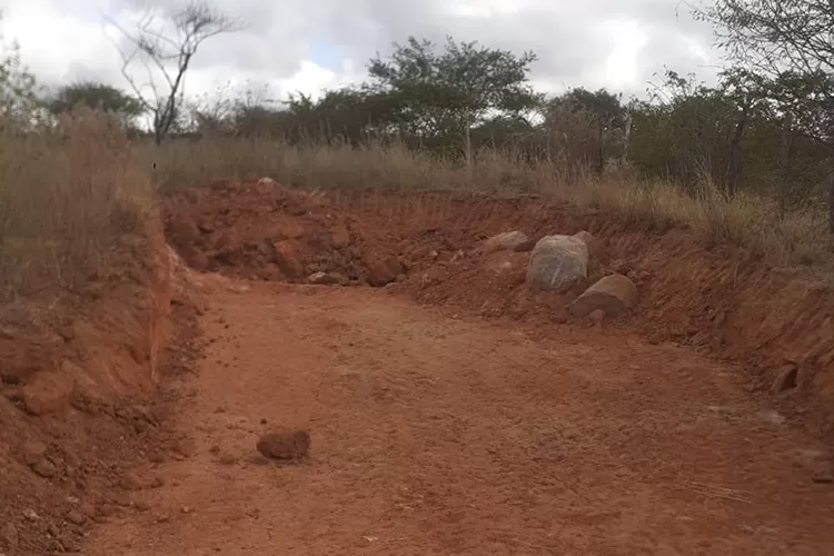 Brumado: Sem patrolamento de estrada, estudantes estão impedidos de ir à escola